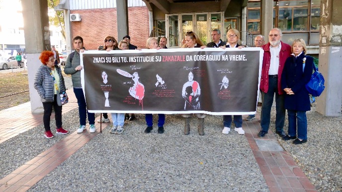 Fonet :: Srbija :: Institucije su zakazale