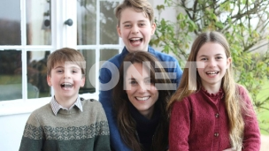 Prva zvanična fotografija od januara 