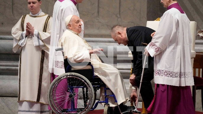 Papa u invalidskim kolicima