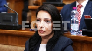 Uslovi, pa izbori