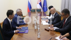 Sa ambasadorom o gasu