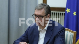 Vučić između Istoka i Zapada