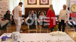 Krv nas u nevolji povezuje