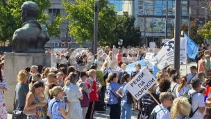 Povećati plate u vrtićima