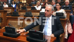 Vlast poziva na seljačku bunu