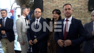 Traži duel sa Vučićem 