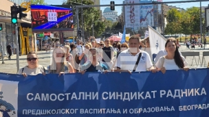 U toku pritisci na zaposlene