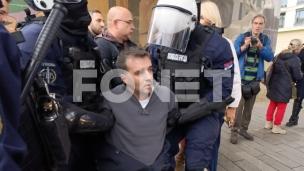 SDS osudila nasilje i hapšenja