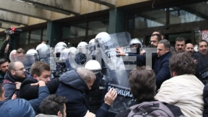 Karadžić da podnese ostavku