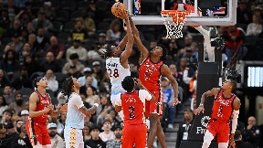 San Antonio - Orleans 121:116