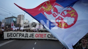 Svi smo pod nadstrešnicom