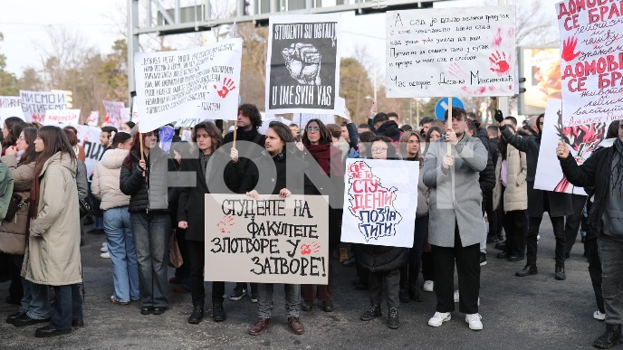 "Zastani, Srbijo" u Kragujevcu