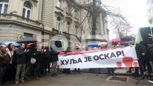 Advokati za potpunu obustavu