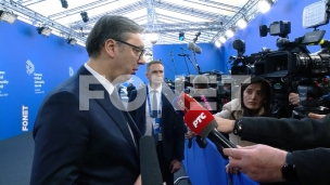Dveri: I Vučić da podnese ostavku