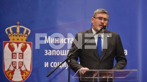Zatvoreno sedam domova