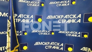 Vučić odgovoran za pretnje 