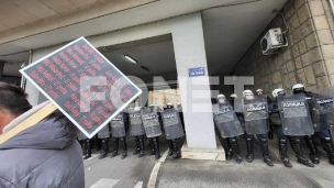 Sutra protest ispred skupštine 