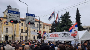 Protest protiče mirno