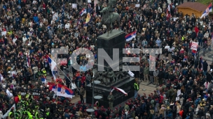 AP: Uzdrman čvrst stisak vlasti