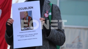 Prorektori da sazovu Senat