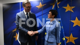 Sa kim ako ne sa Vučićem?