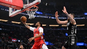 LA Klipers - San Antonio 122:117