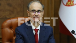 Premijer bez naloga 