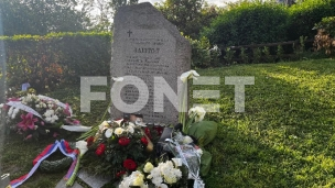 Okupljanje kod Spomenika