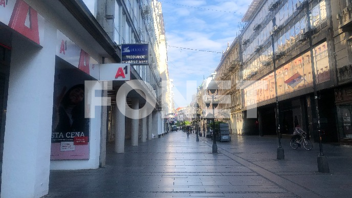 Promenljivo sa slabom kišom