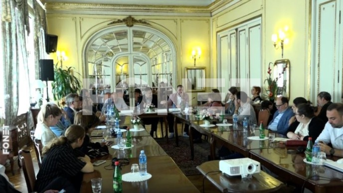 Srbi i Albanci jedni o drugima