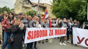 Marijina porodica ispred CZ
