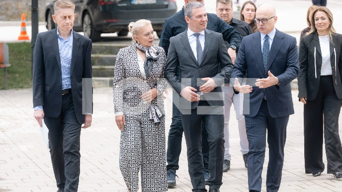 Poziv na blokadu suda 
