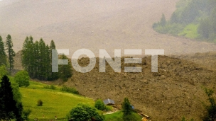 Glečer uništio selo