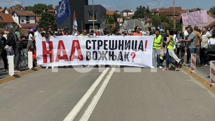 Blokada nadvožnjaka tri sata