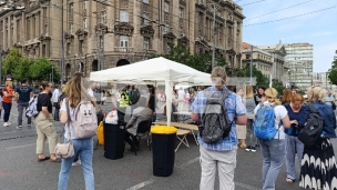 Šatori ispred Vlade