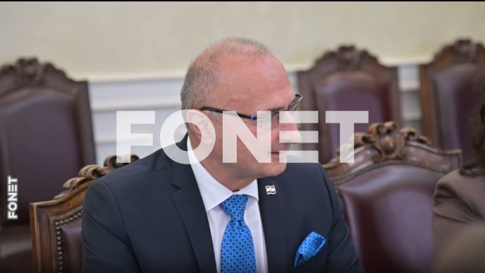 Povređen konzul