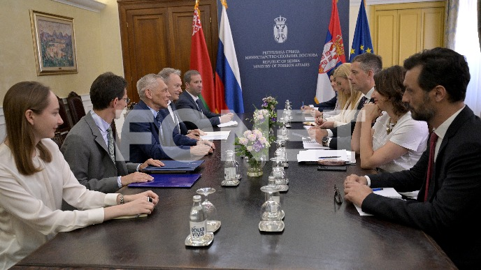 S Harčenkom o Kosovu 