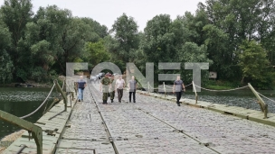 Pontonski most olakšava život