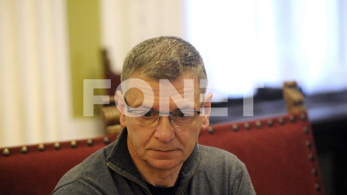 Podele odgovaraju Vučiću
