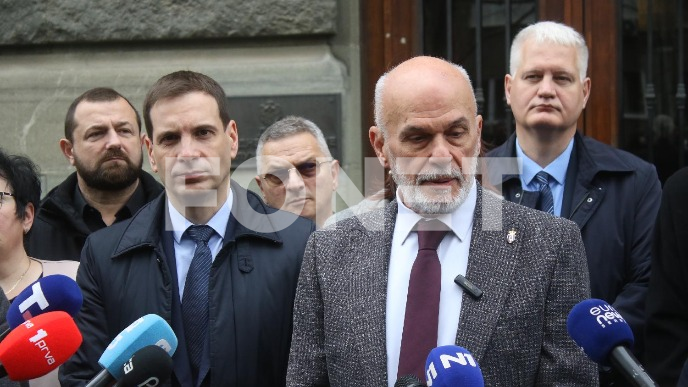 Mihailović: Lažno predstavljanje