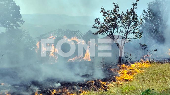 Aktivno više od 100 požara