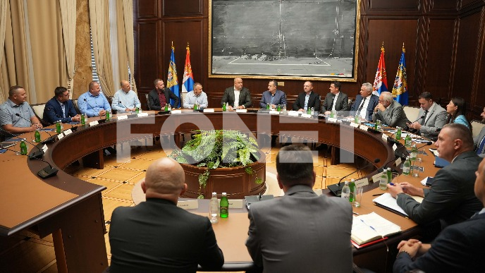 Dačić sa sindikatima 