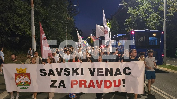 Građani ispred Pinka