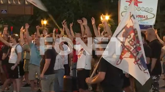 Vrbas: Kordon pred sedištem SNS