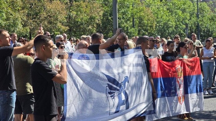 Zaposleni obustavili rad