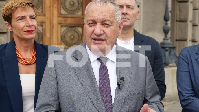 Ulazak mladih u politiku