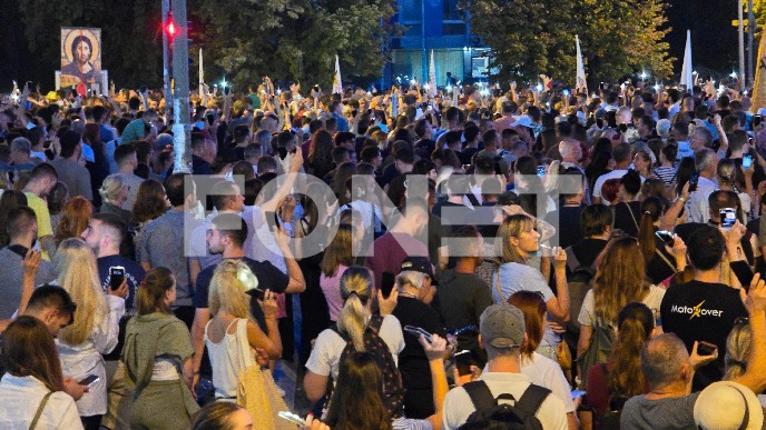 Na skupu oko 20.000