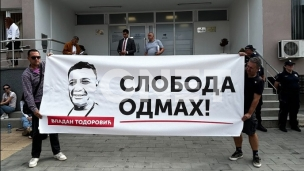 Skup ispred suda u Požegi