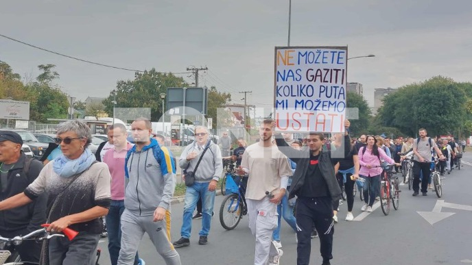 Potiskivanje kod Najlon pijace