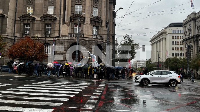 Protest ispred Ministarstva